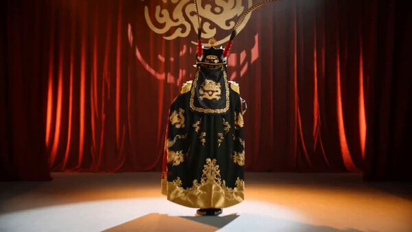 Chinese Opera Face Changing Performance
