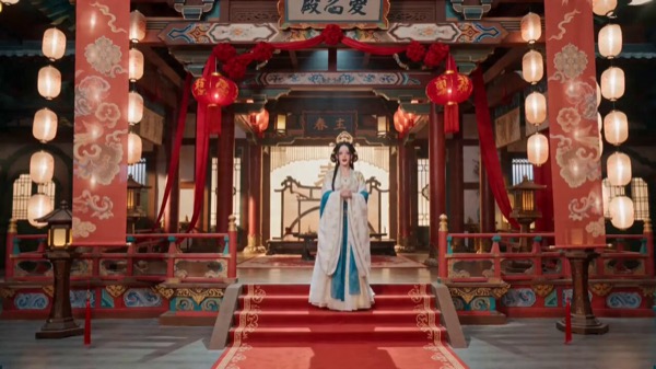 Chinese Opera Singer Performance