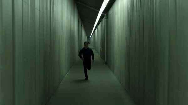 Dolly Zoom Corridor Effect