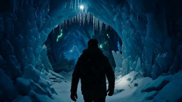 Ice Cave Horror Explorer