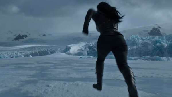 Polar Glacier Escape Scene