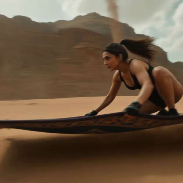 Flying Carpet Desert Escape Scene