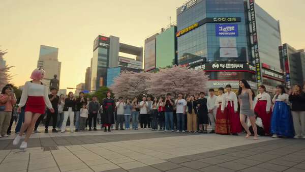 K-Pop Dance Battle on Seoul Plaza