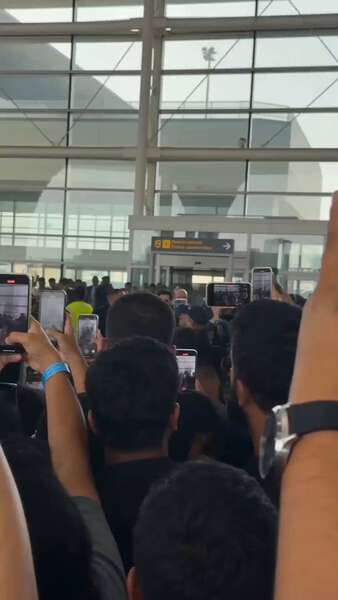 Celebrity Airport Arrival